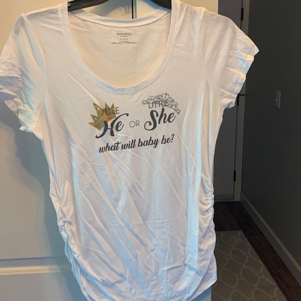 Maternity shirt sleeve shirt